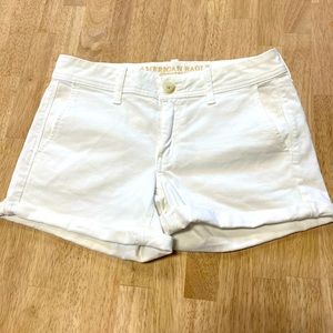American Eagle 🦅 white jean shorts NWOT